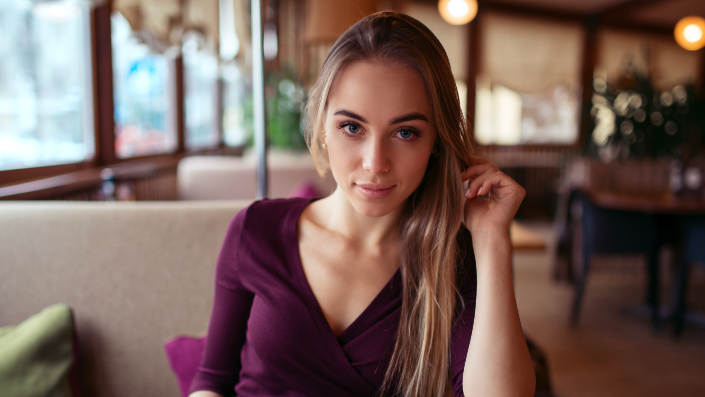 Is She Interested In You? Female Body Language Signs Of Attraction