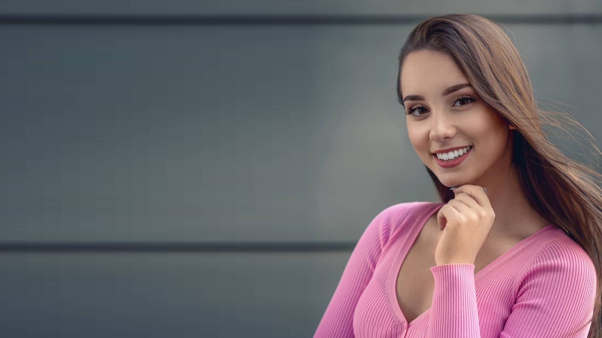 How to make a woman chase you