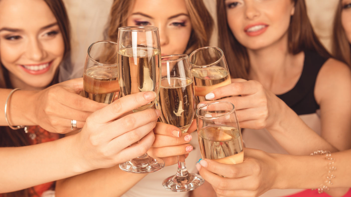 Fiancé Called Off Wedding After Her Bachelorette Party The Modern Man