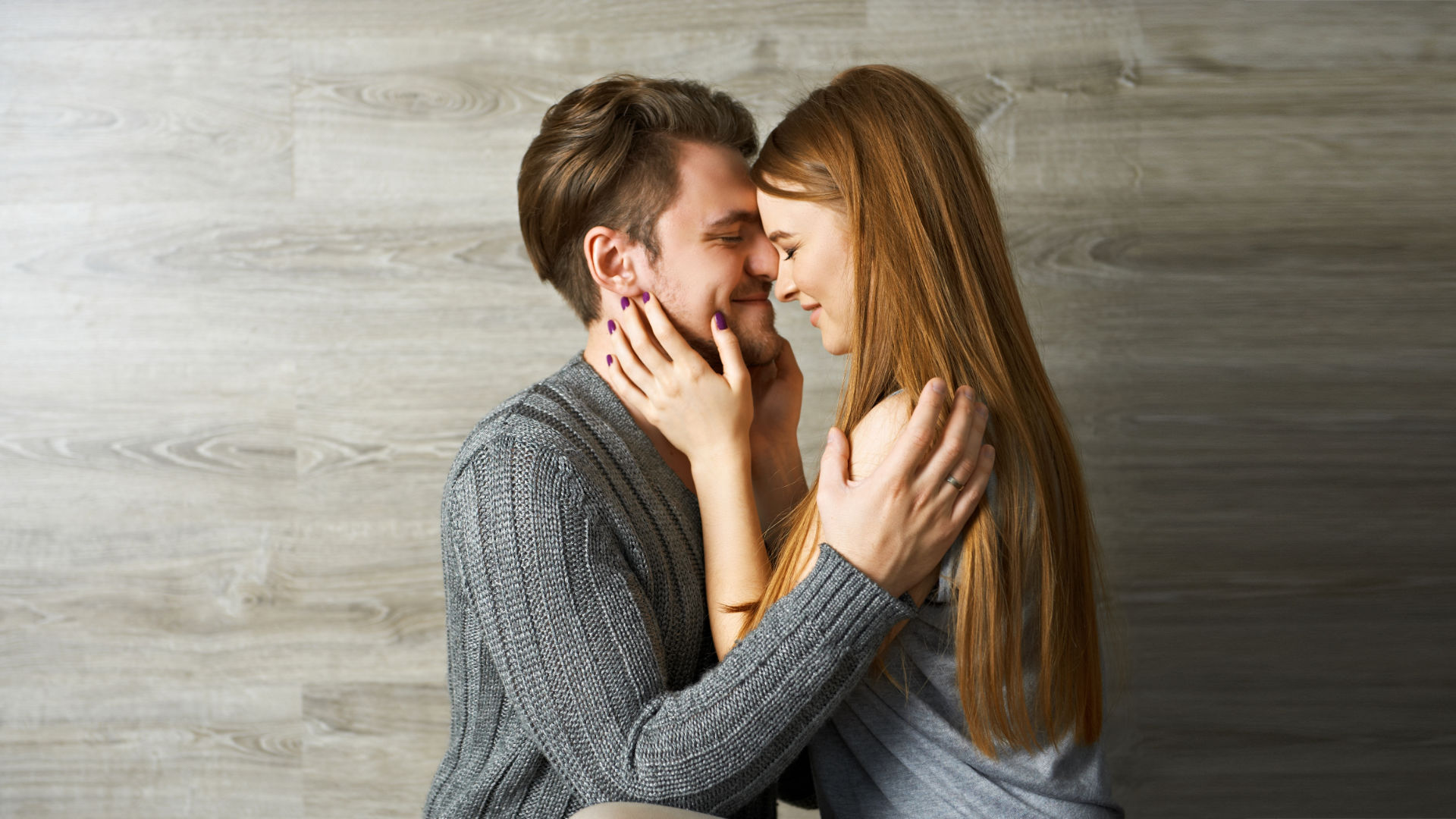 He called her to say that he accepted the break up and wished her well. He re-attracted her on the call and then ended it. She contacted him 6 days later. 